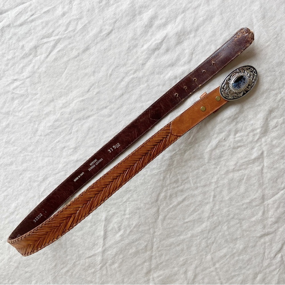 ‼️SOLD‼️Vintage Levi’s western brown woven leather belt engraved silver gemstone - Picture 4 of 7